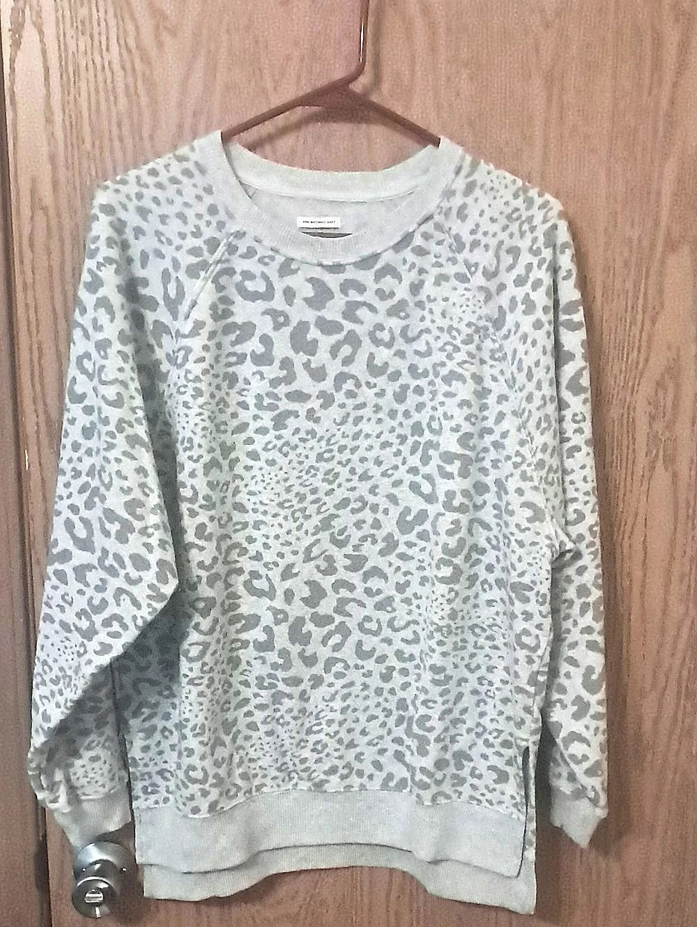 American Eagle Ahh-Mazingly Soft Leopard Sweatshirt Gray & Green Small